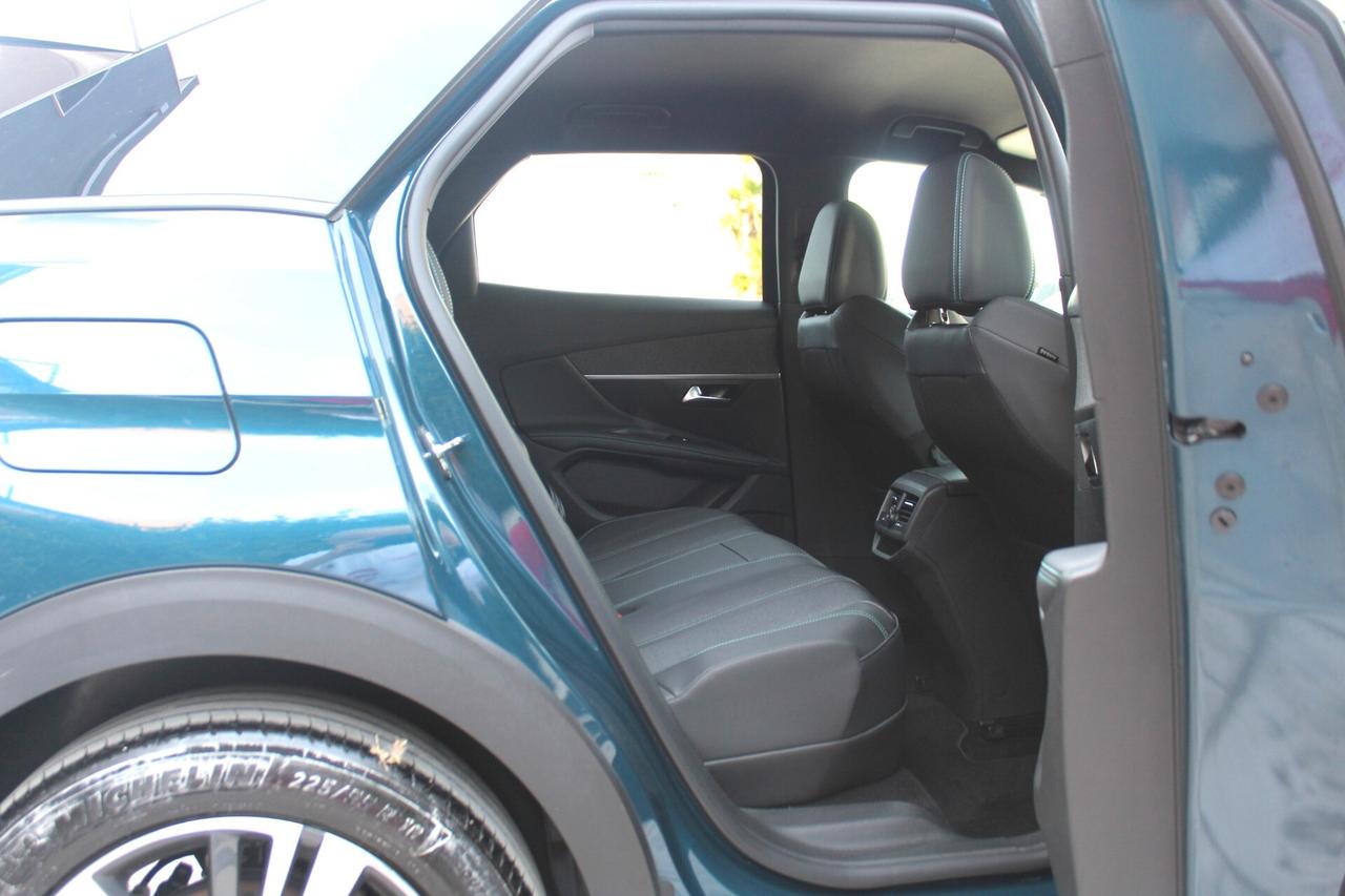 Peugeot 3008 Hybrid 225 e-EAT8 Allure Pack