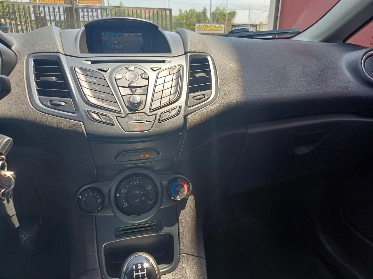 Ford Fiesta 1.5 TDCi 75CV 5 porte Black & White Edition