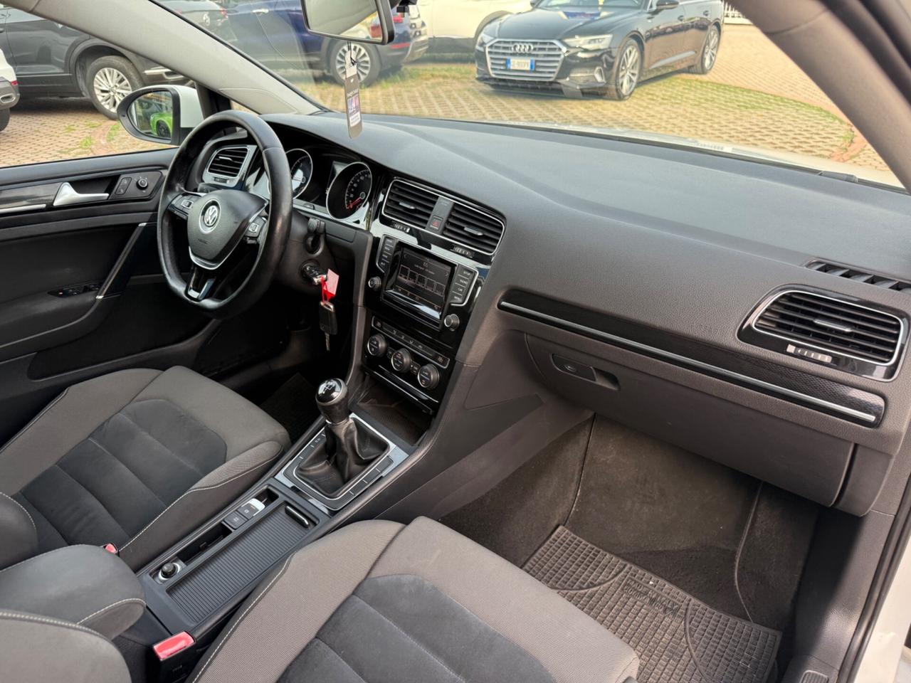 Volkswagen Golf Business 1.6 TDI 5p. Highline