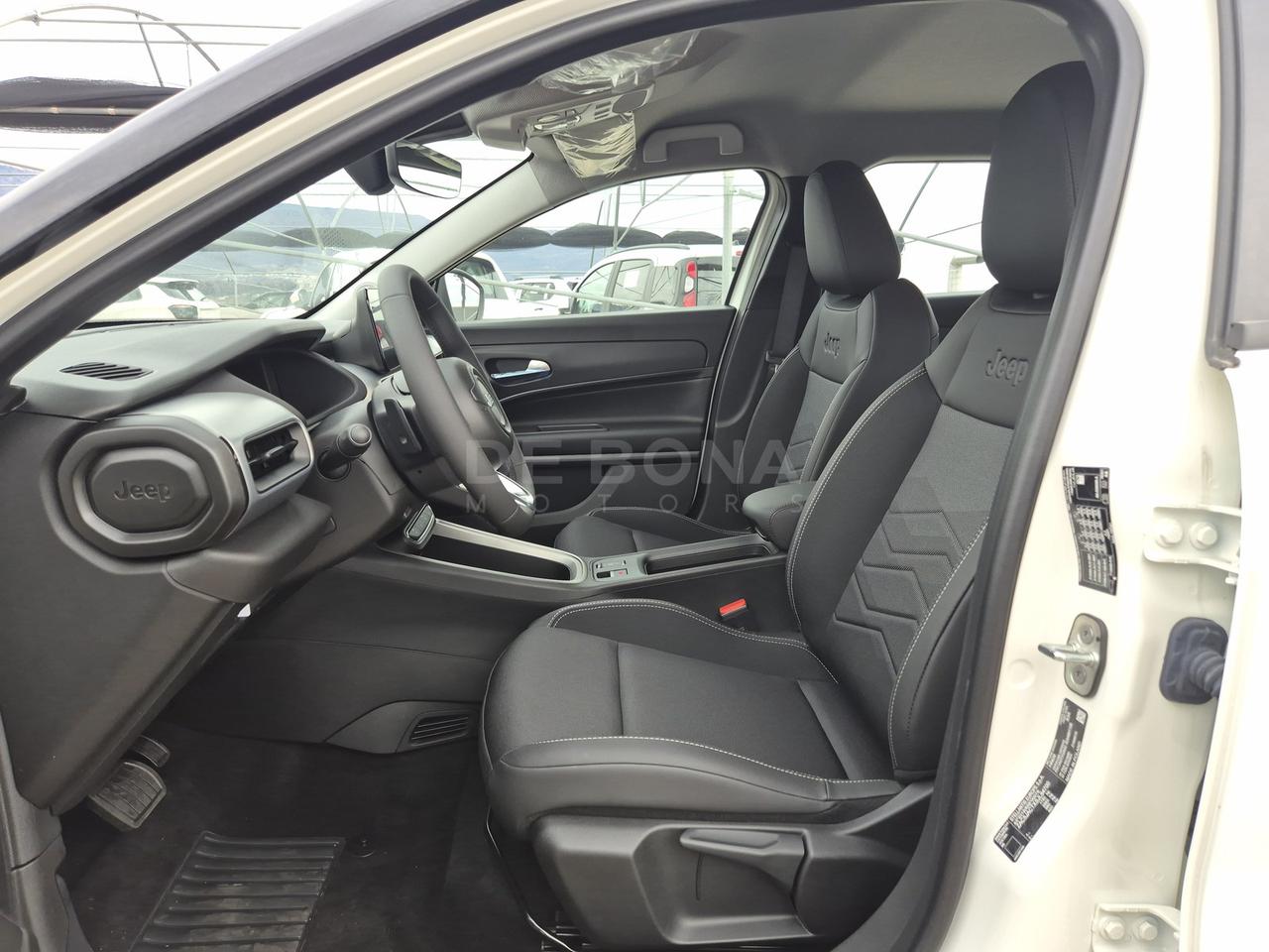 Jeep Avenger 1.2 turbo e-hybrid mhev altitude fwd 110cv edct6