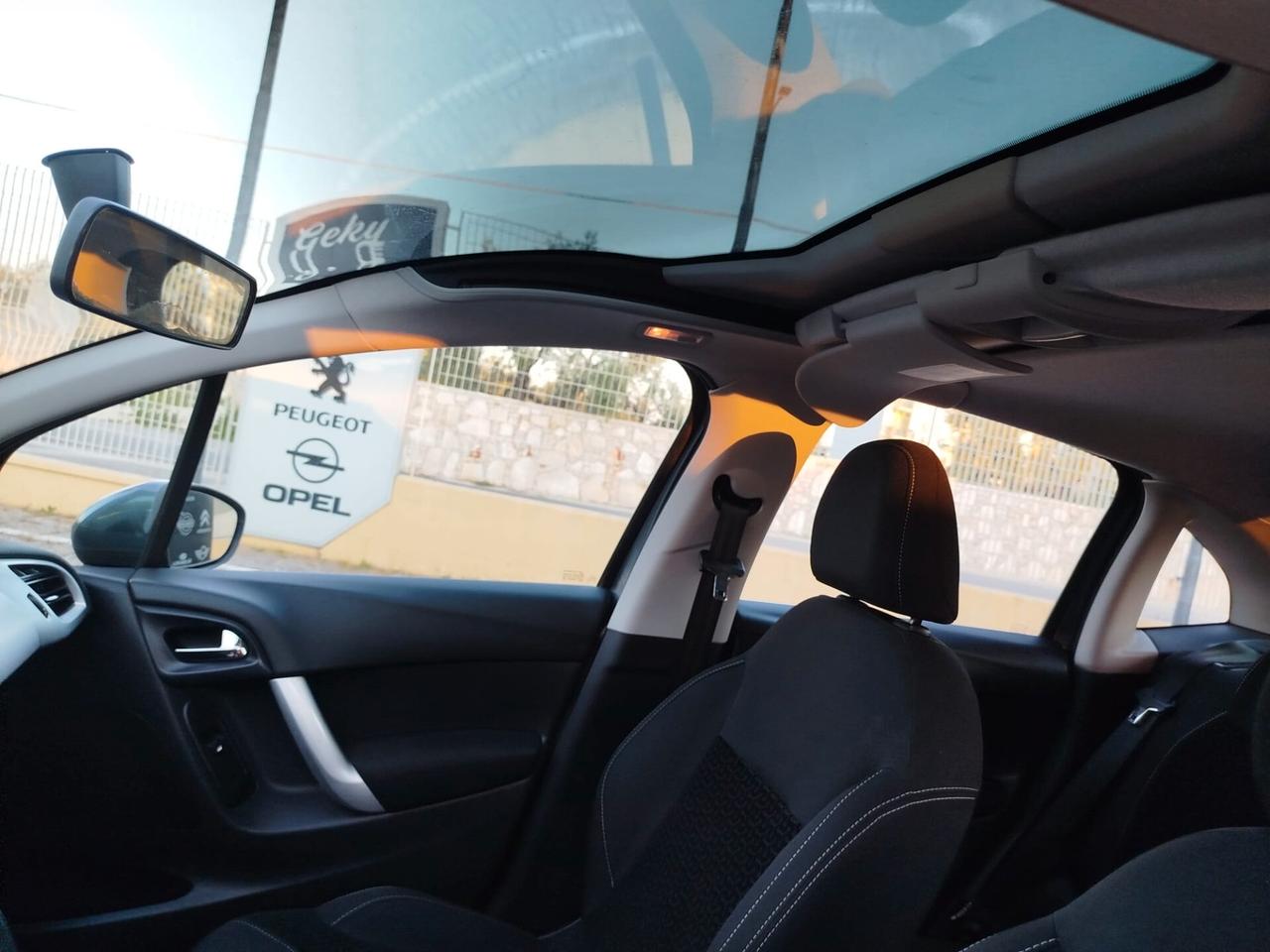 Citroen C3 1.4 HDi 70 FAP Business 79.000km!