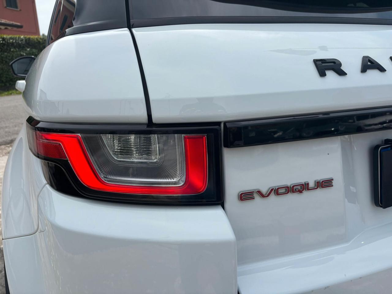 Land Rover Range Evoque 2.0 TD4 150 CV 5p. SE Dynamic