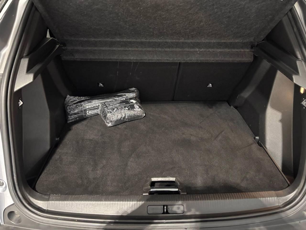 PEUGEOT 2008 II 2020 - 2008 1.2 puretech GT Pack s&s 130cv eat8