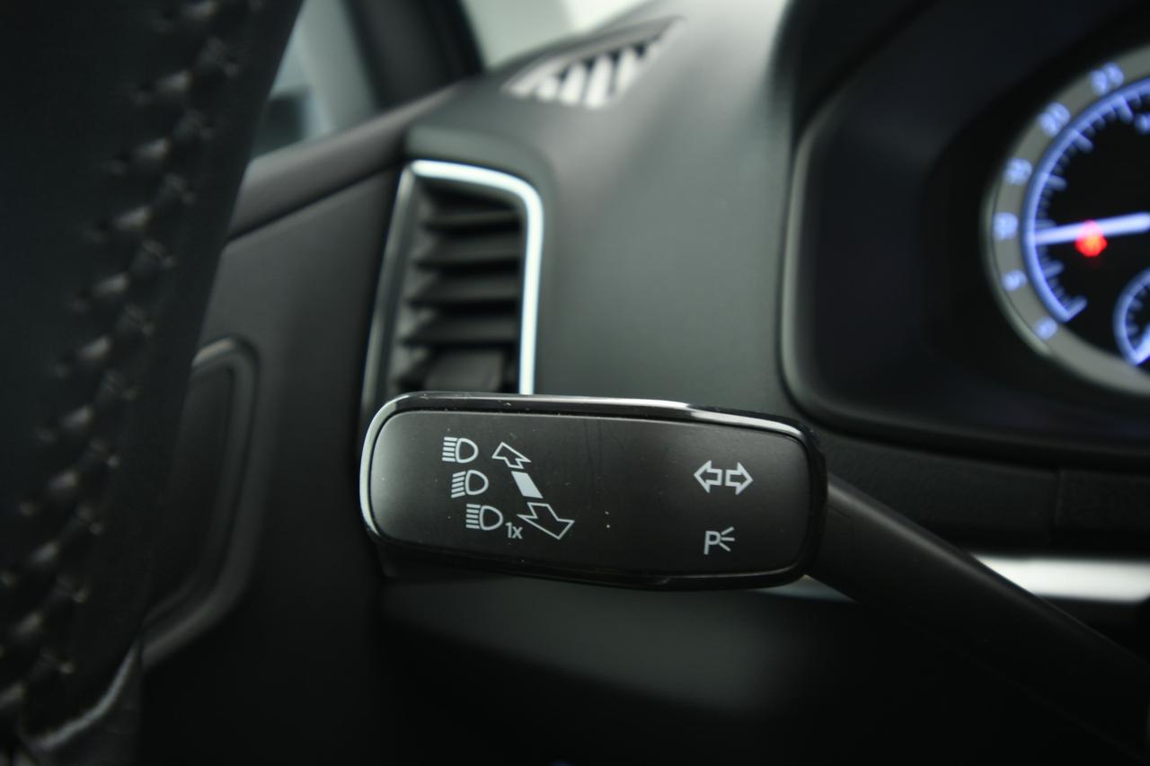 SKODA Karoq 2.0 tdi evo Executive 115cv dsg NEOPATENTATI+CAMERA+ACC