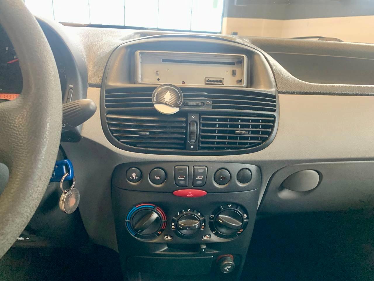 Fiat Punto 1.2i 16V cat 5 porte EL