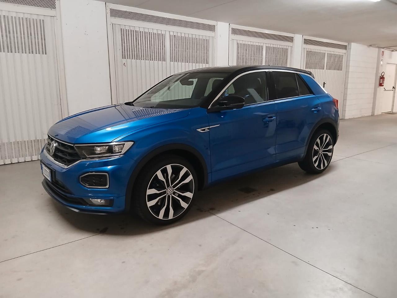 Volkswagen T-Roc 1.5 TSI ACT DSG R Line PARI AL NUOVO tua a € 312 mese