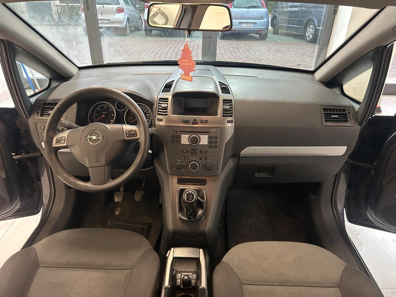 Opel Zafira 1.9 CDTI 74KW 7 POSTI