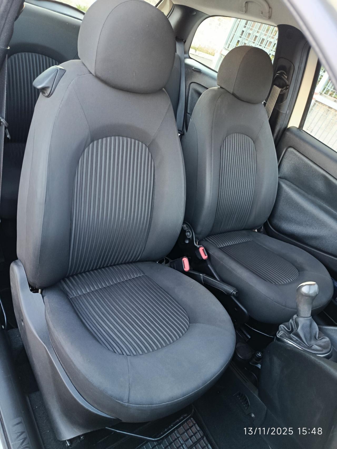 Lancia Ypsilon 1.3 MJT 75 CV Unyca PREZZO FISSO