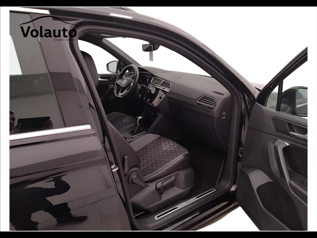 VOLKSWAGEN Tiguan II 2021 - Tiguan 2.0 tdi R-Line 150cv dsg