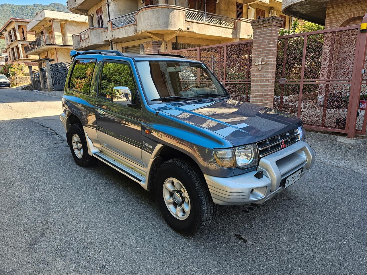 Mitsubishi Pajero 2.5 TDI Metal-top S target