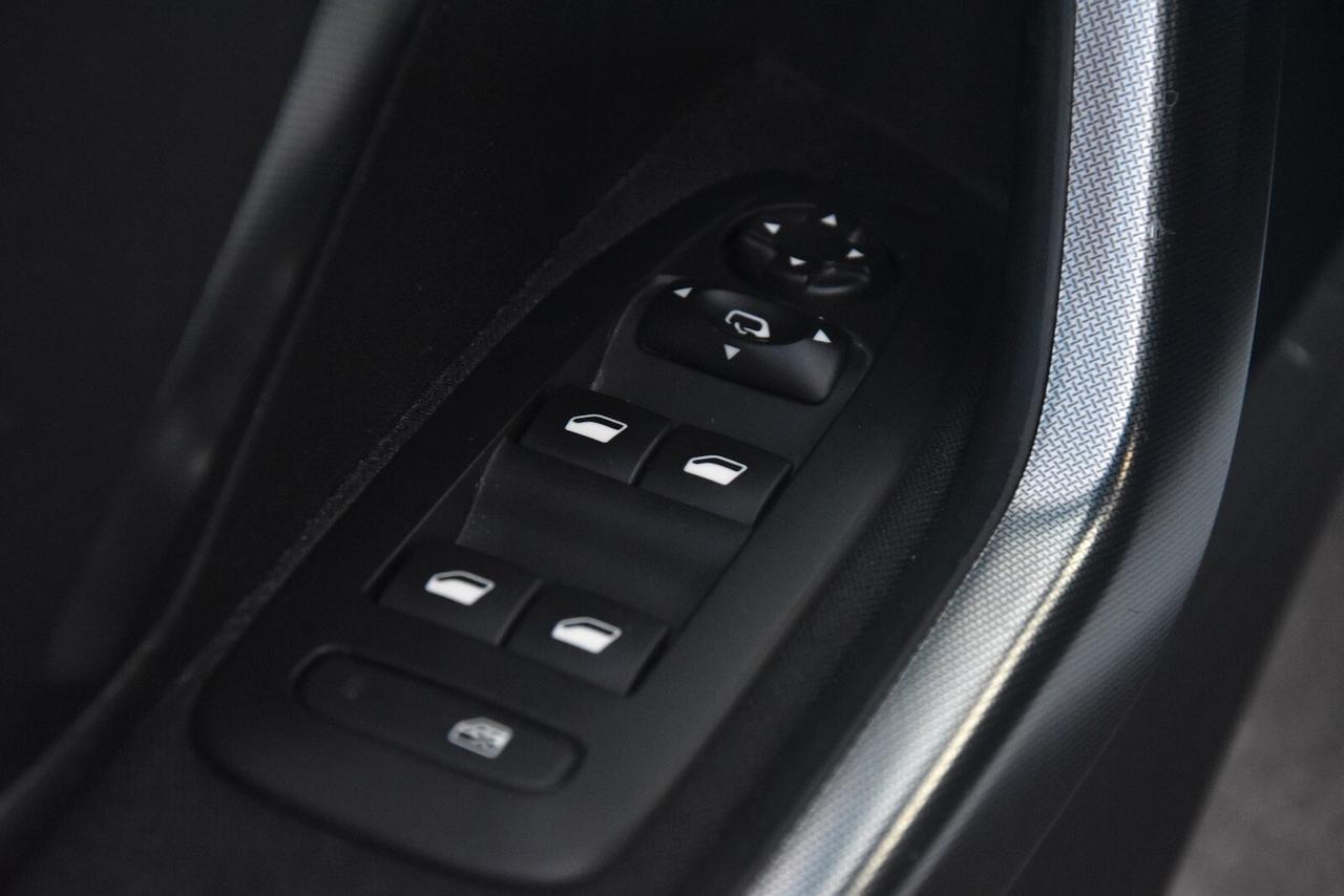 Peugeot 2008 blueHdi 120cv eat6 Allure