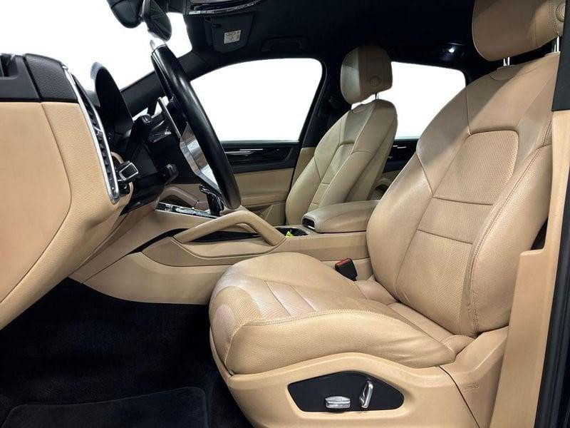 Porsche Cayenne 3.0 tiptronic
