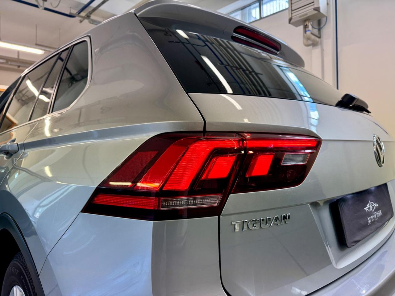 Volkswagen Tiguan 2.0 TDI SCR DSG 4MOTION Business BMT