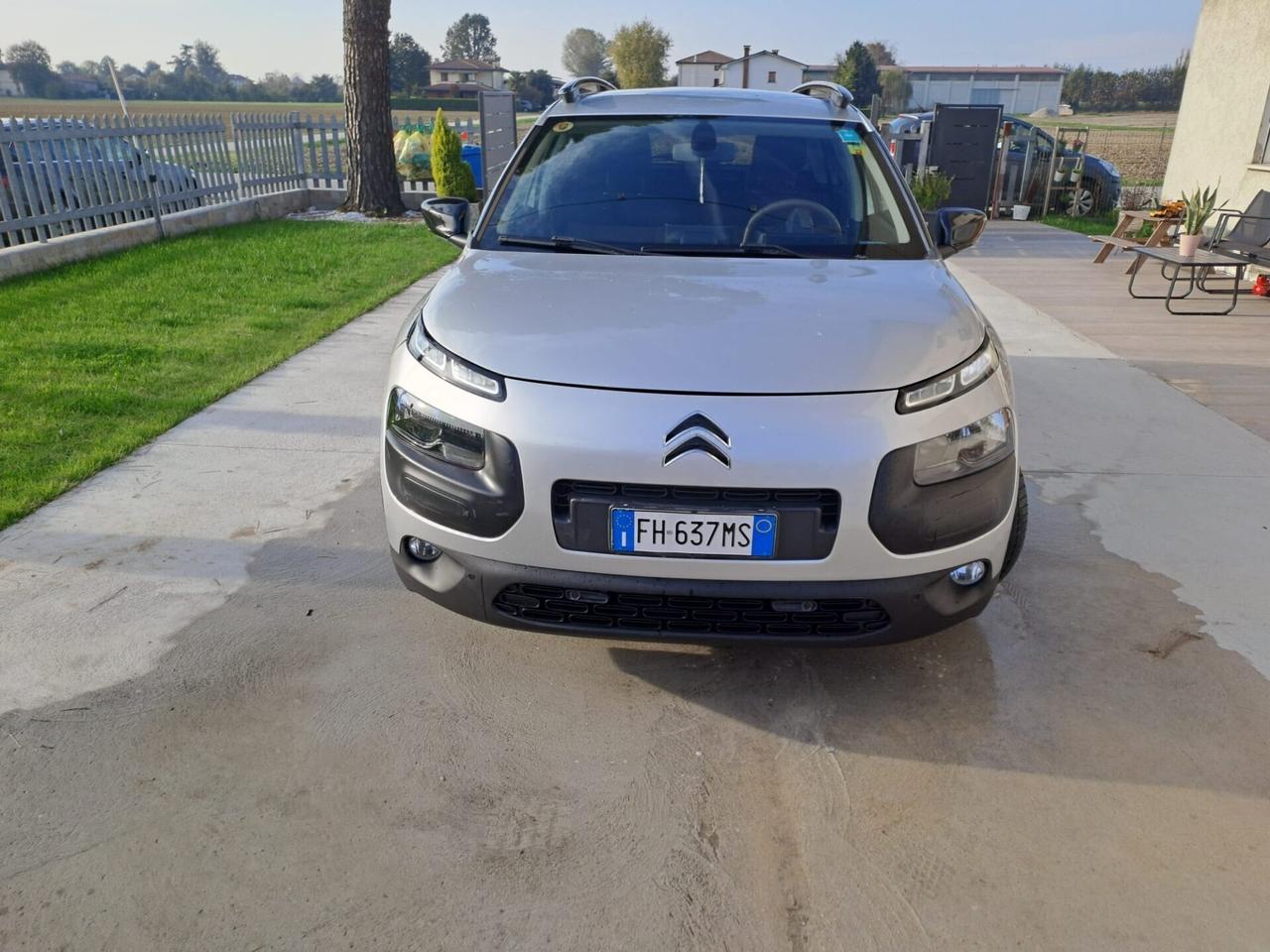 Citroen C4 Cactus BlueHDi 100 Shine