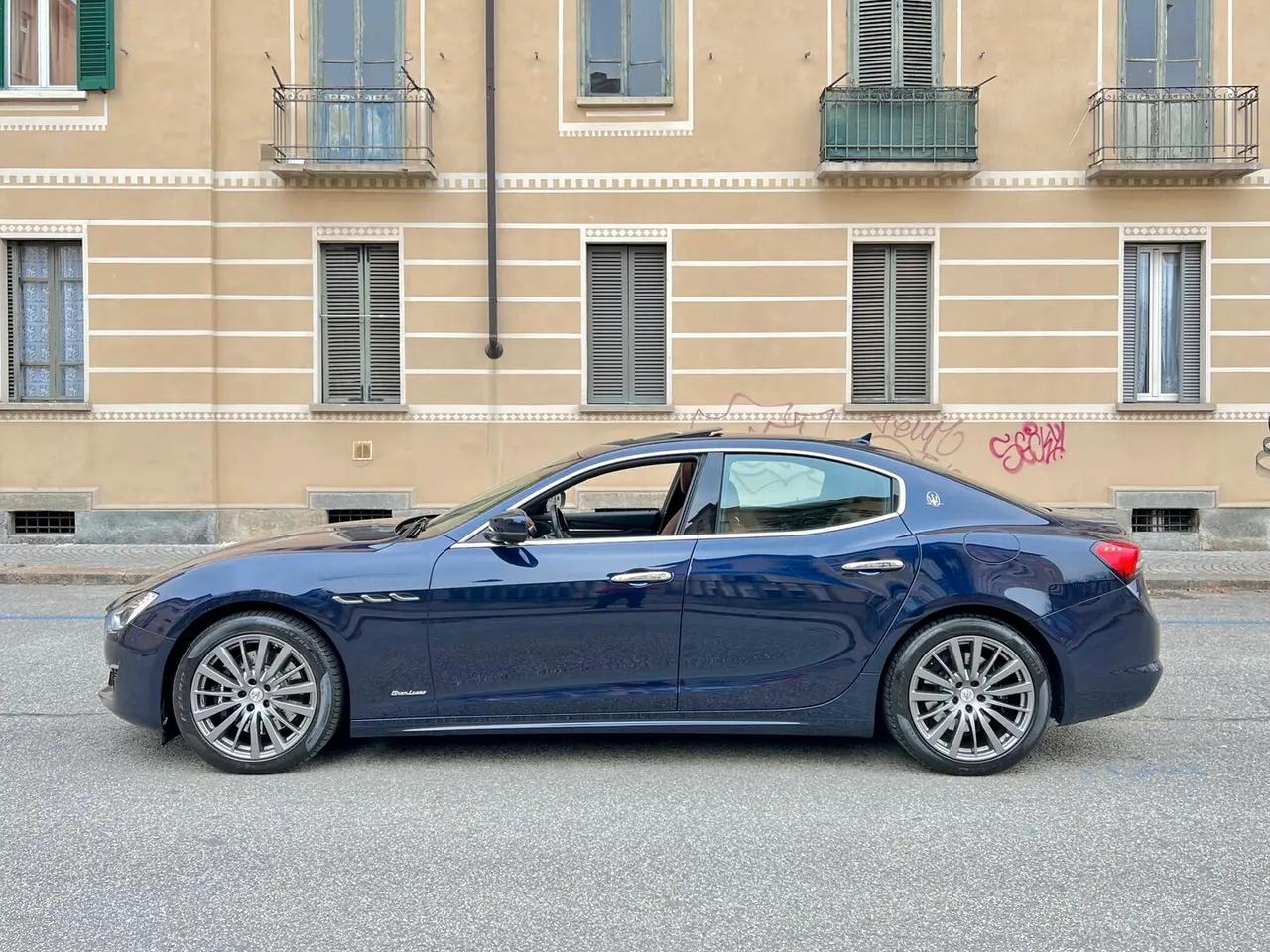 Maserati Ghibli V6 430 CV Q4 Granlusso