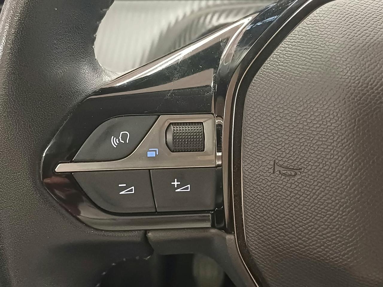 Peugeot 2008 PureTech 130 S&S Allure