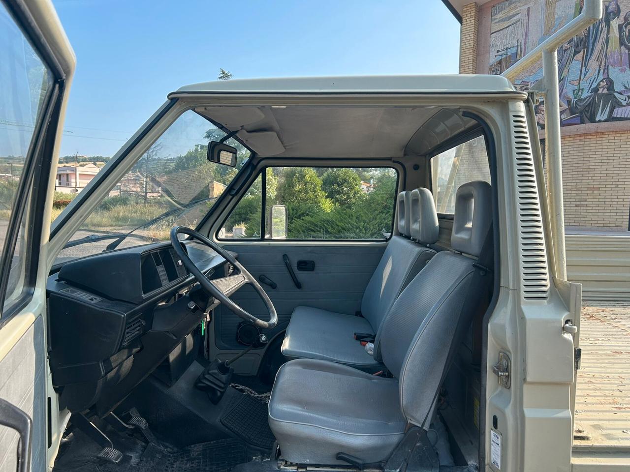Volkswagen T3 1.6 TD Trasporter cassone fisso