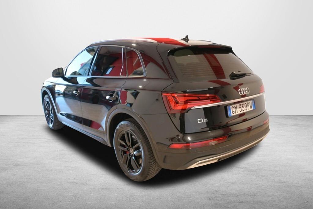 AUDI Q5 35 TDI 163CV S TRONIC BUSINESS ( FARI LED - ADAPTIVE CRUISE - CLIMA TRIZONA - NAVI - PDC - CERCHI 18 )