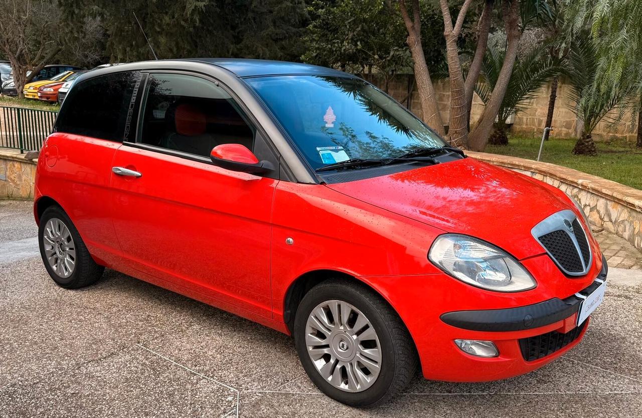 Lancia Ypsilon 1.2 Momo Design COME NUOVA IN BLACK FRIDAY