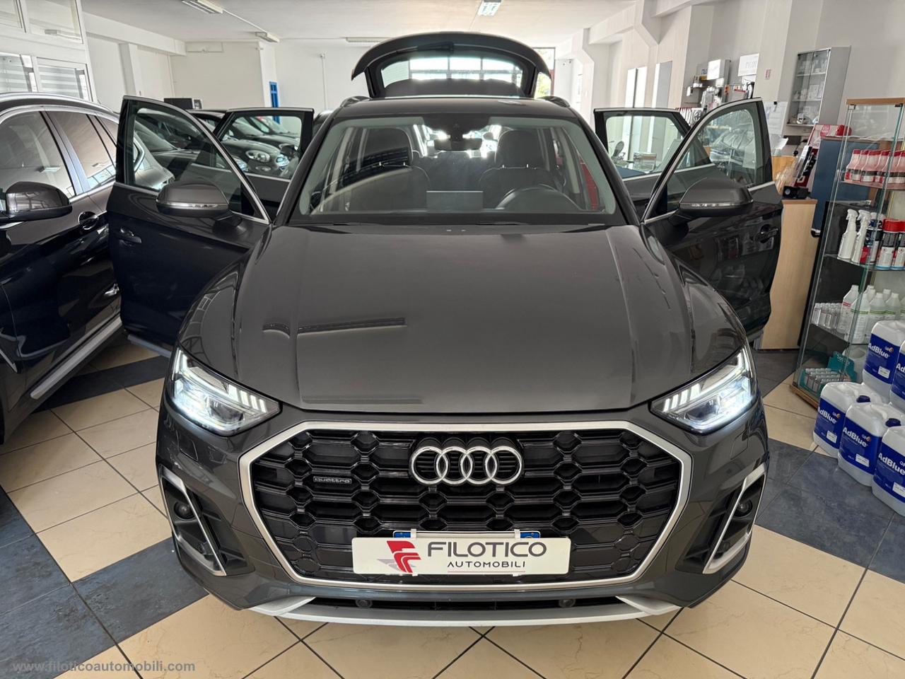 AUDI Q5 40 TDI 204CV qu. S tr. S line MATRIX - LUCI AMBIENTE FULL