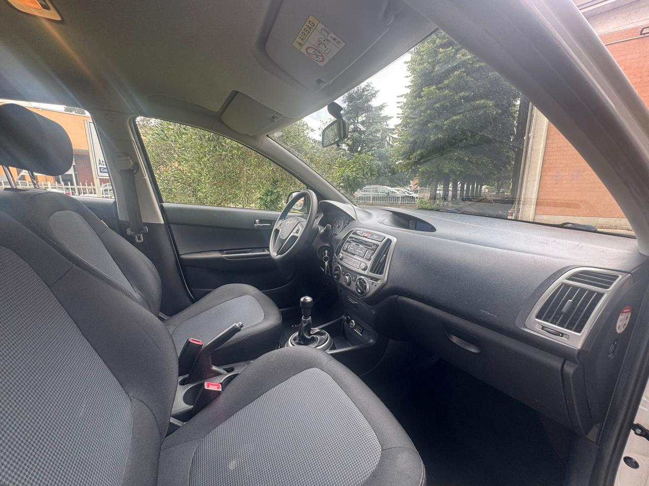 Hyundai i20 1.2 5p. Econext Sound Edition
