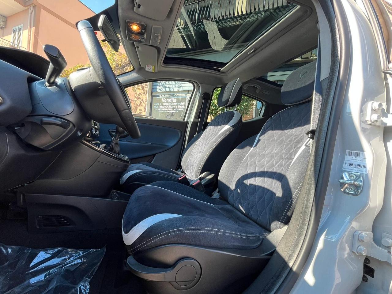 Lancia Ypsilon 1.3 MJT 16V 95 CV 5 porte S&S MYA TETTO APRIBILE