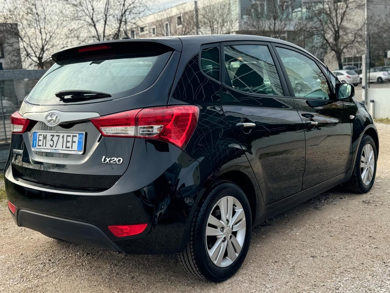 Hyundai iX20 1.4 Benzina 90CV Neopatentati 2012