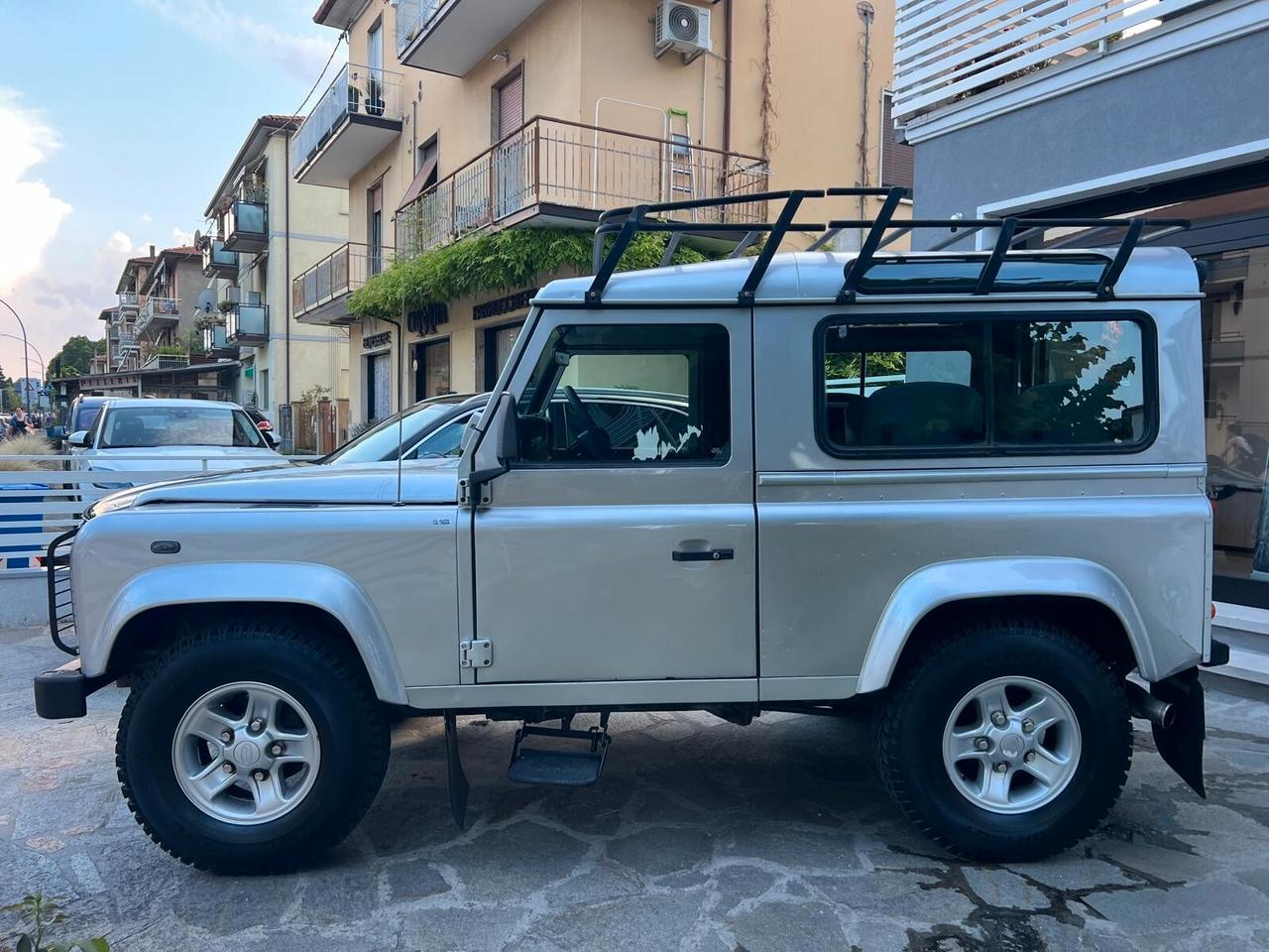 LAND ROVER DEFENDER 90 2.5 Td5 STATION WEGON E 6 posti