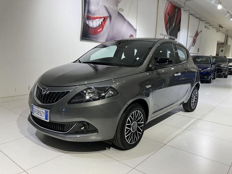 Lancia Ypsilon 1.0 FireFly 5 porte S&S Hybryd Gold