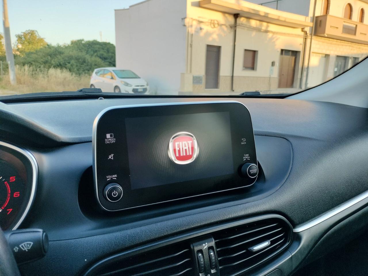 Fiat Tipo 1.6 Mjt S&S SW Lounge