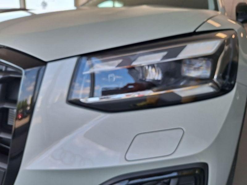 Audi Q2 Q2 35 TDI S tronic Identity Black