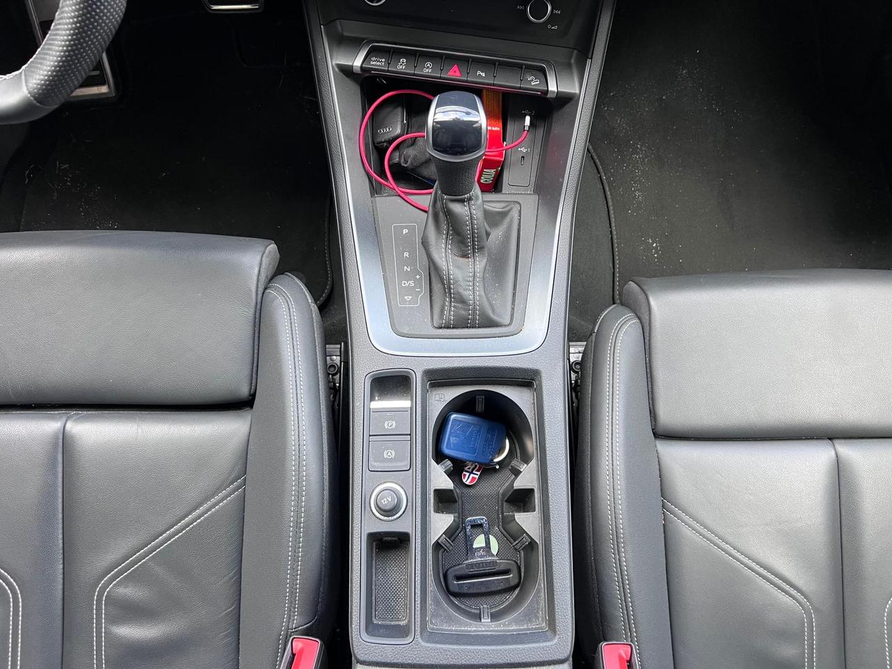 Audi Q3 Identity Black 2.0 45 TFSI IVA ESPO #7100