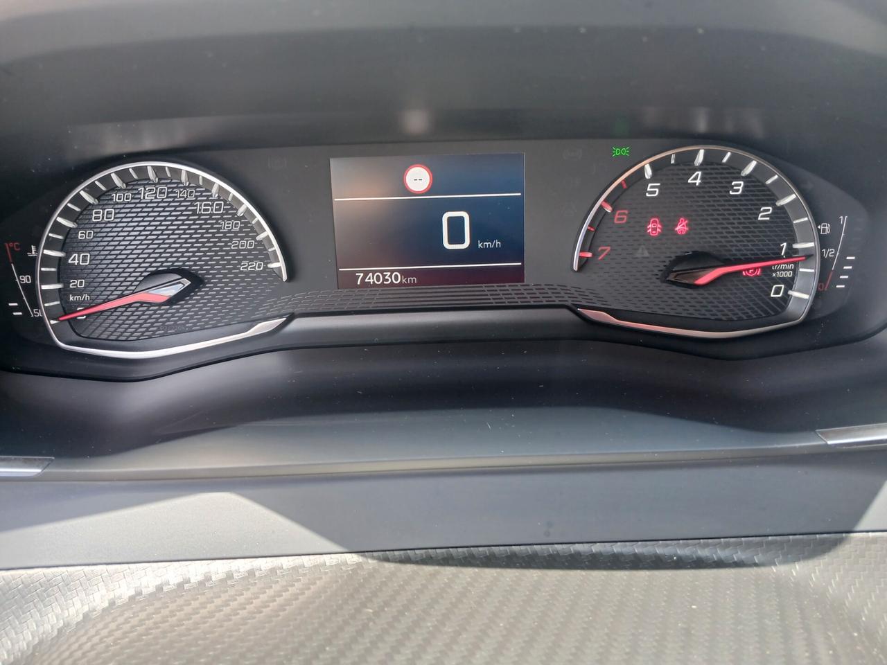 Peugeot 2008 1.5 BLUEHDI 102CV BUSINESS 2020