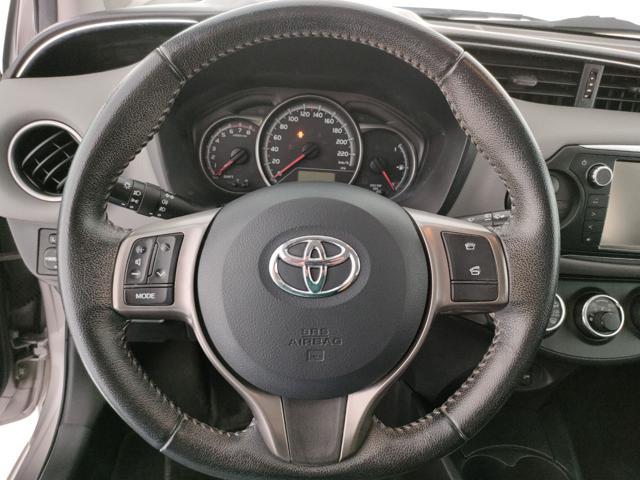 TOYOTA Yaris 1.0 5 porte Lounge