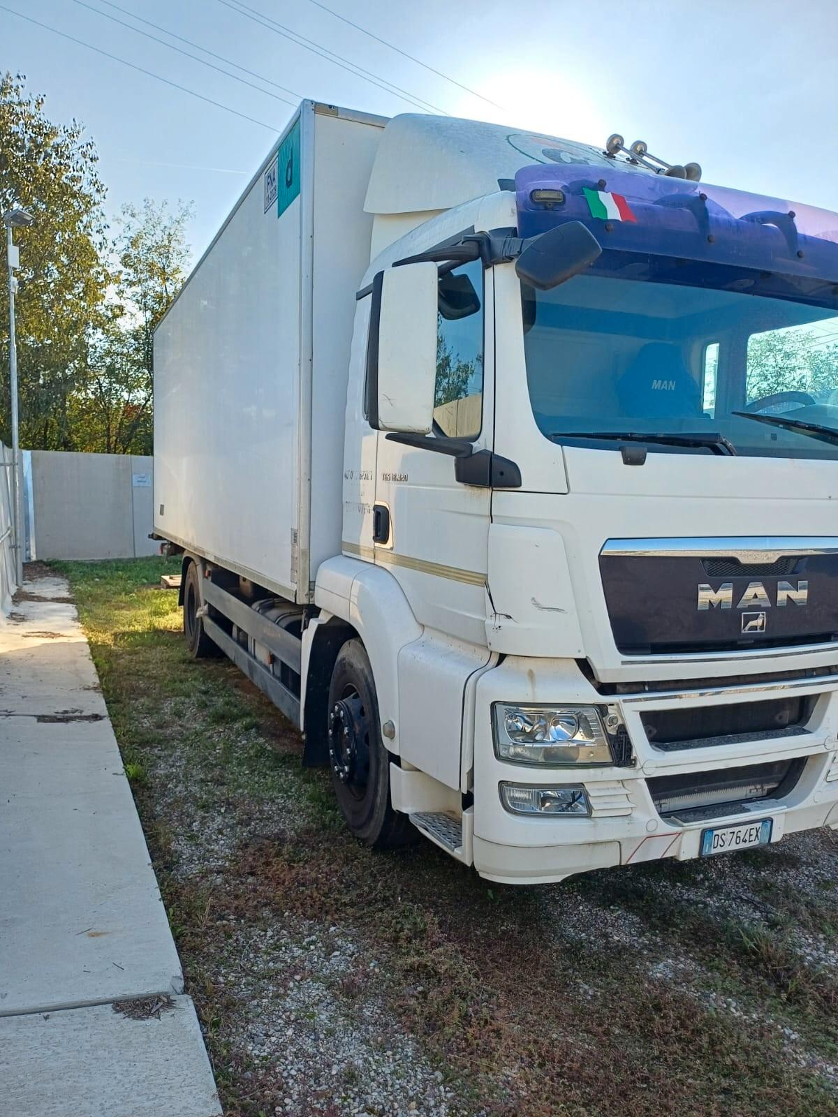 MAN NUTZFAHRZEUGE AG 18 F