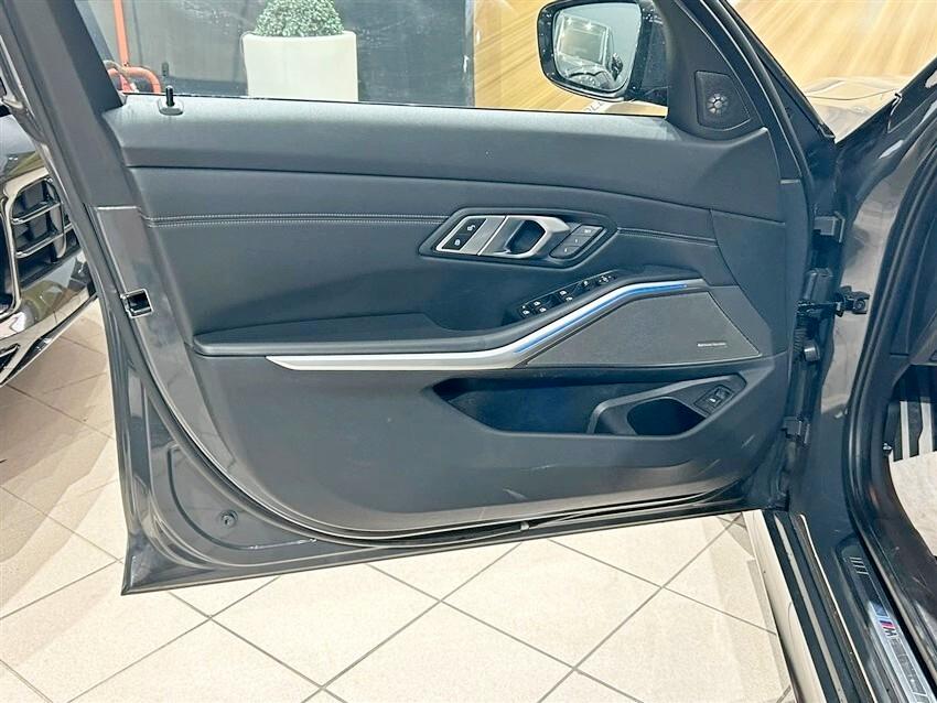 Bmw 320 320d xDrive Touring Msport