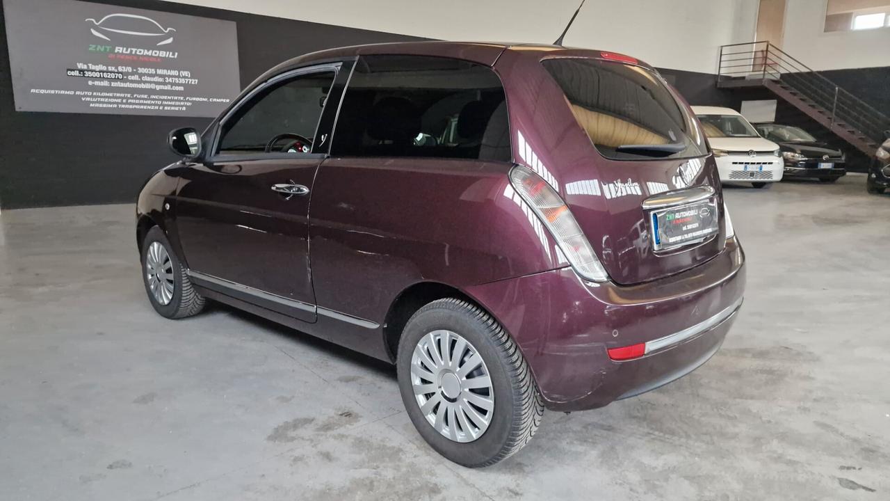 Lancia Ypsilon 1.3 MJT 75 CV Elle