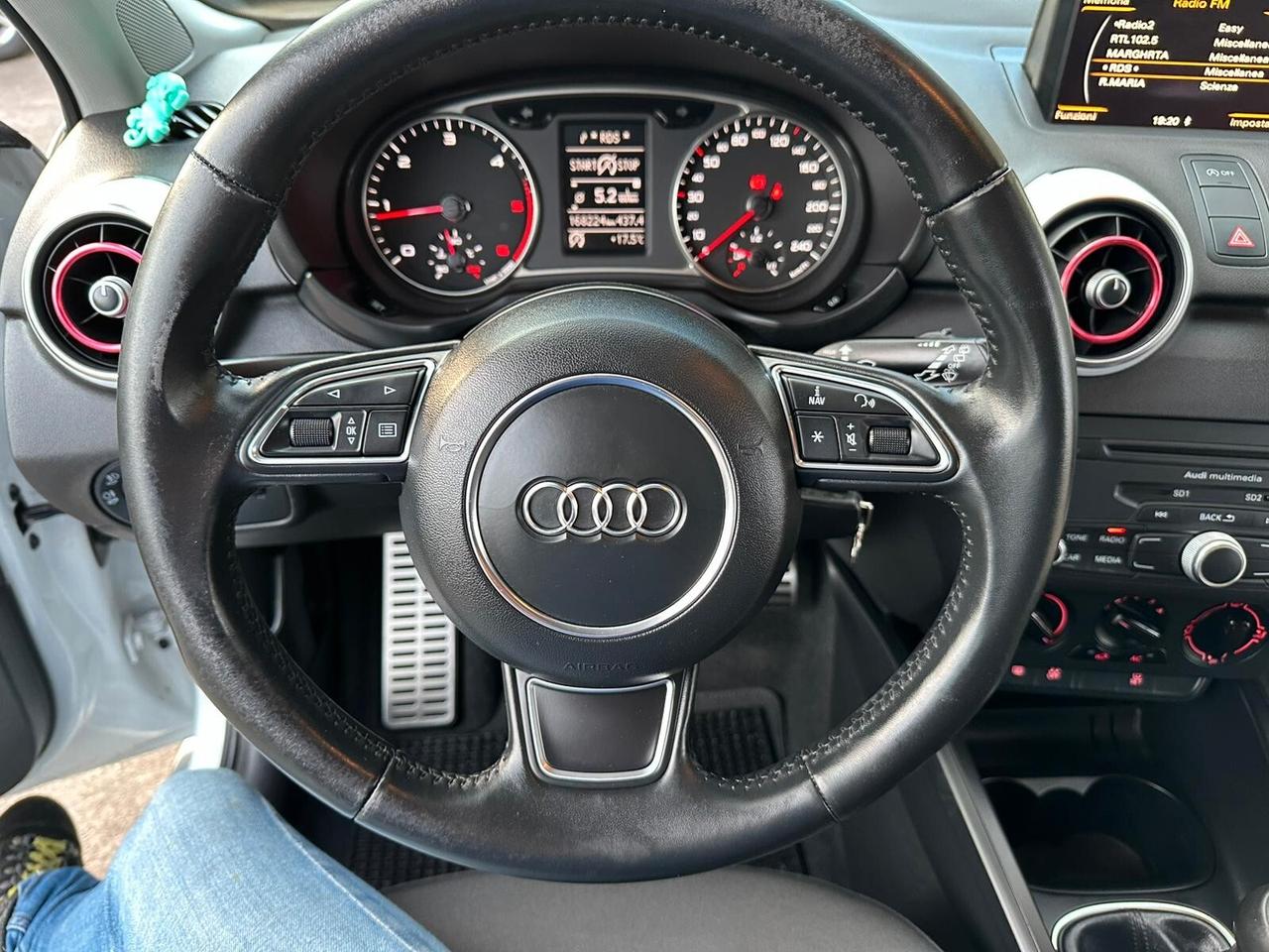 Audi A1 1.6 TDI S line edition