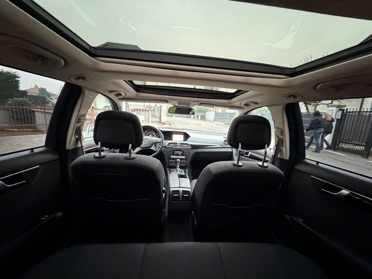 Mercedes-benz C 220 CDI BlueEFFICIENCY Avantgarde