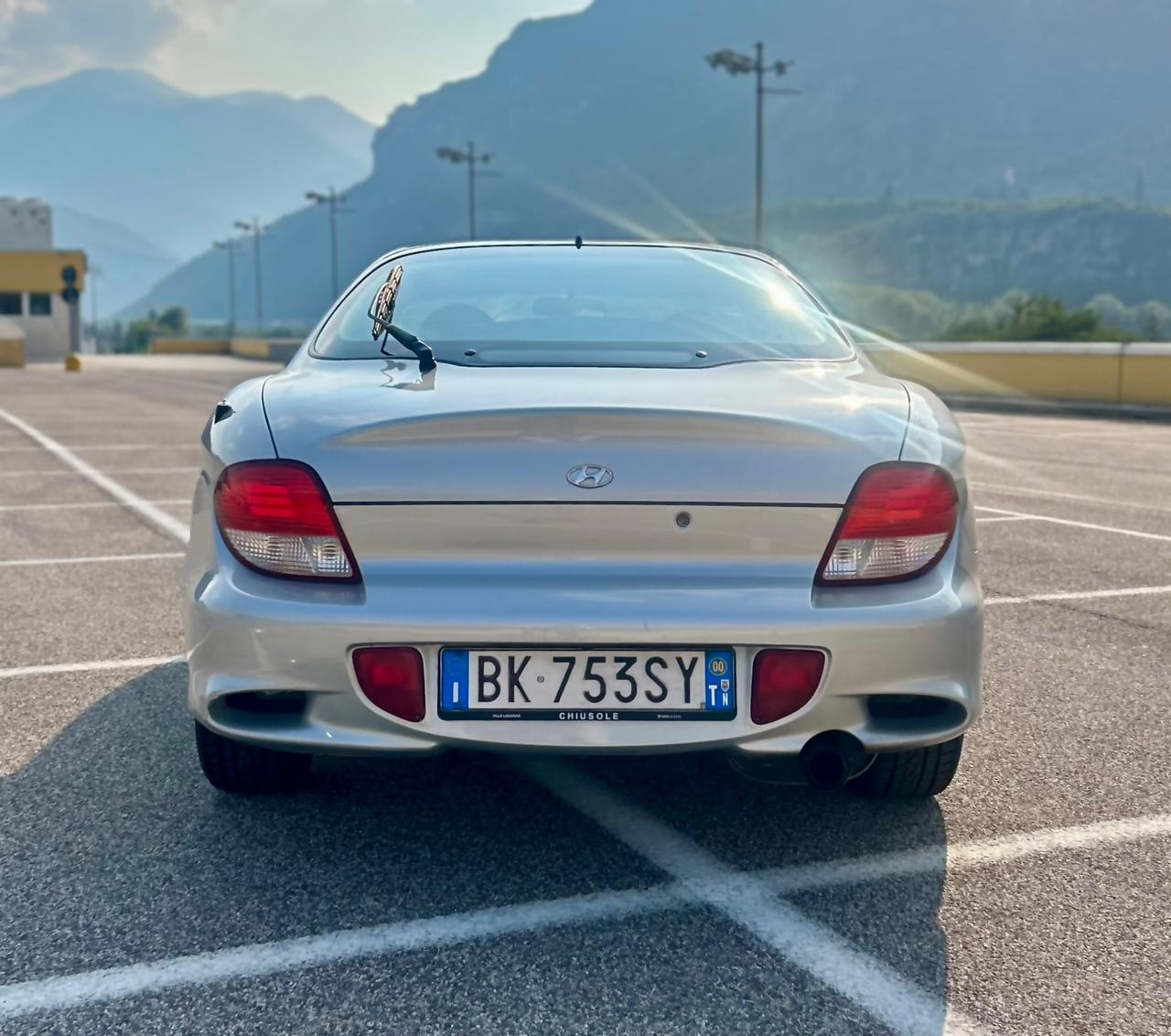 Hyundai Coupe 1.6i 16V Air Edition Neopatentati