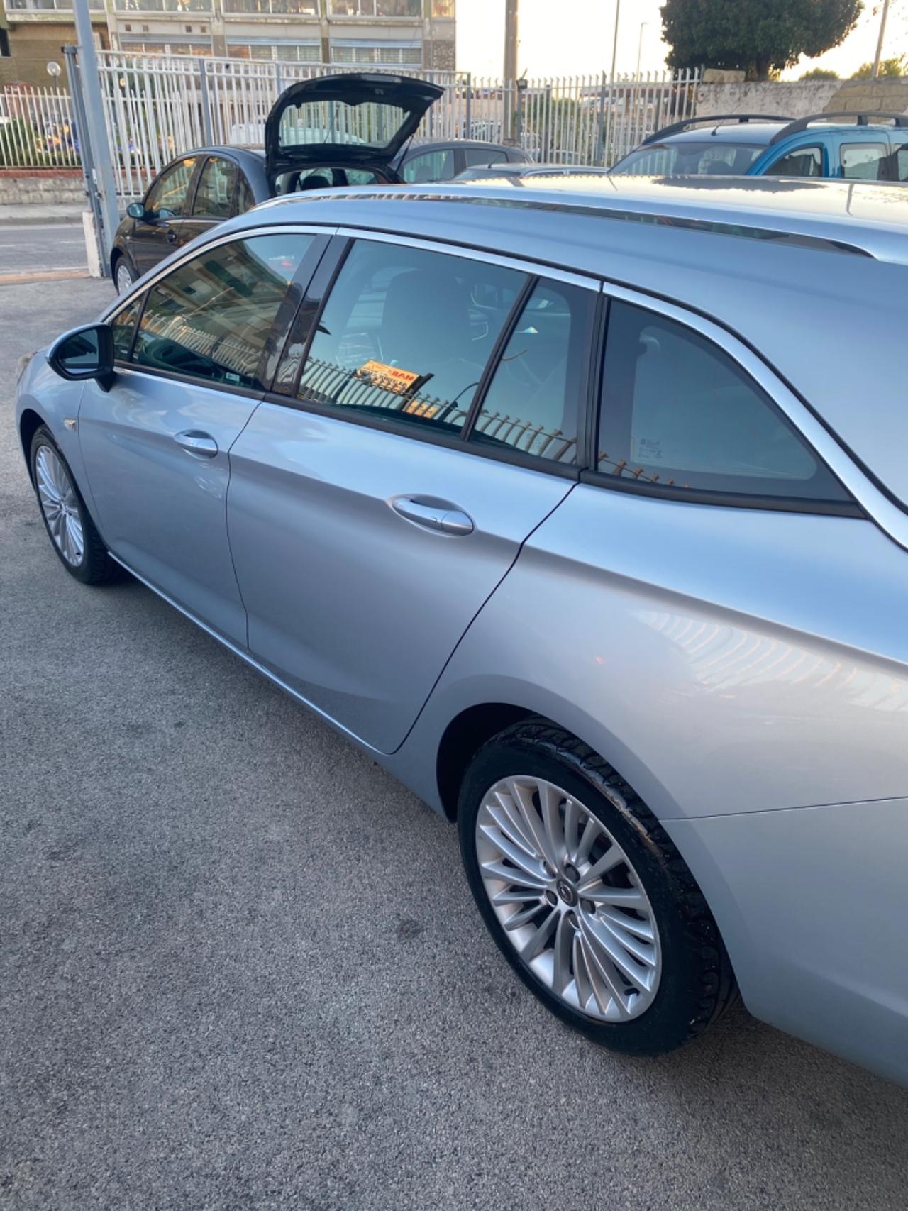 Opel Astra 1.6 CDTi 2017 Automatica Full Navi Led