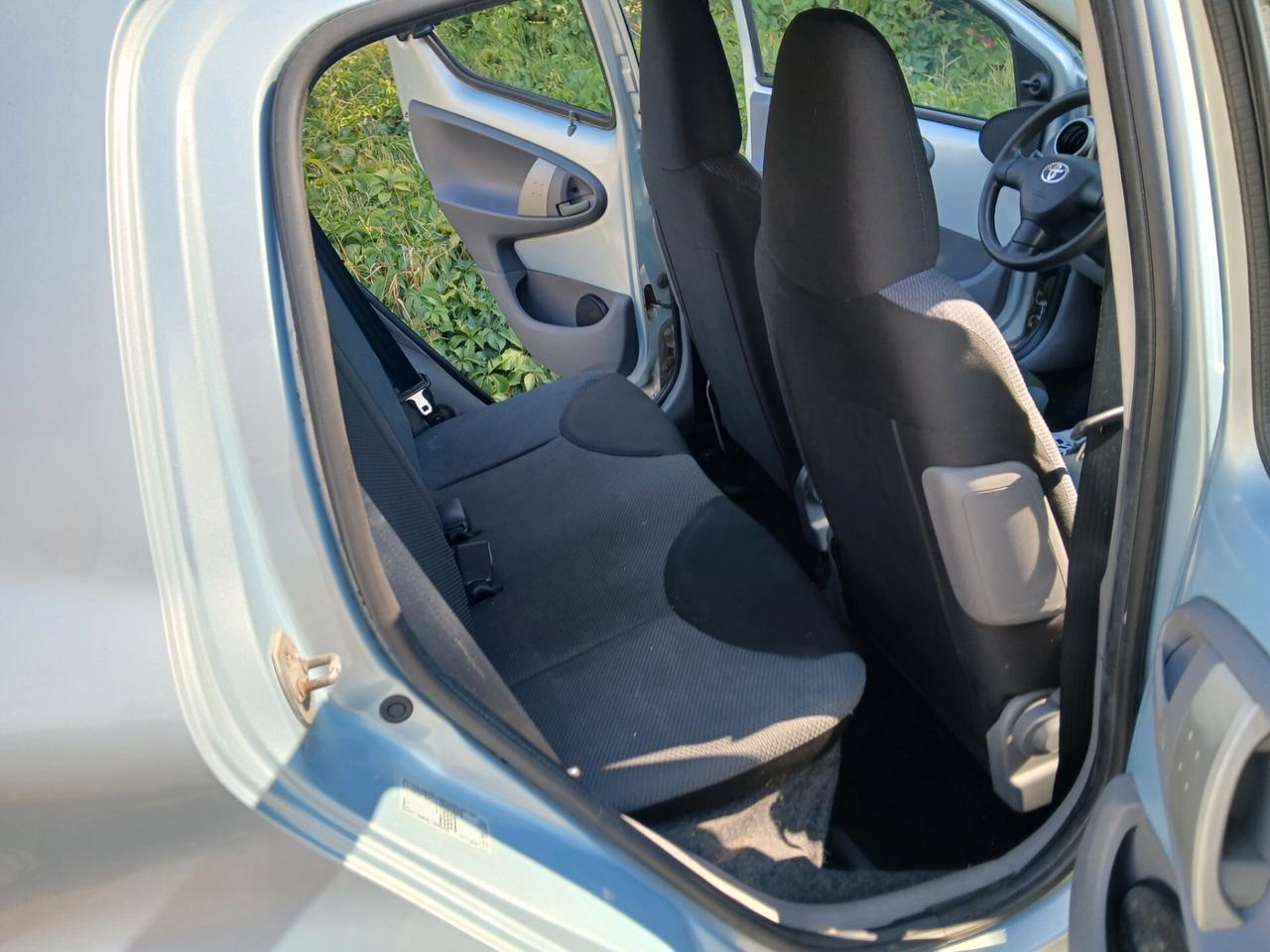 Toyota Aygo 1.0 12V 5 porte Sol 130 Mila km
