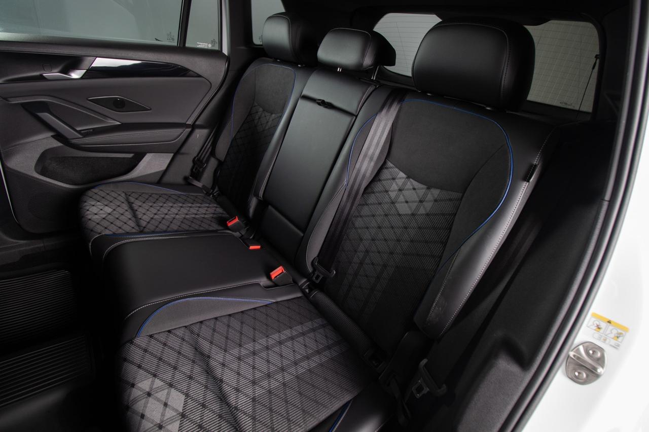 Volkswagen Tiguan 2.0 Tdi 4 Motion R-line 193 Cv Gancio Traino