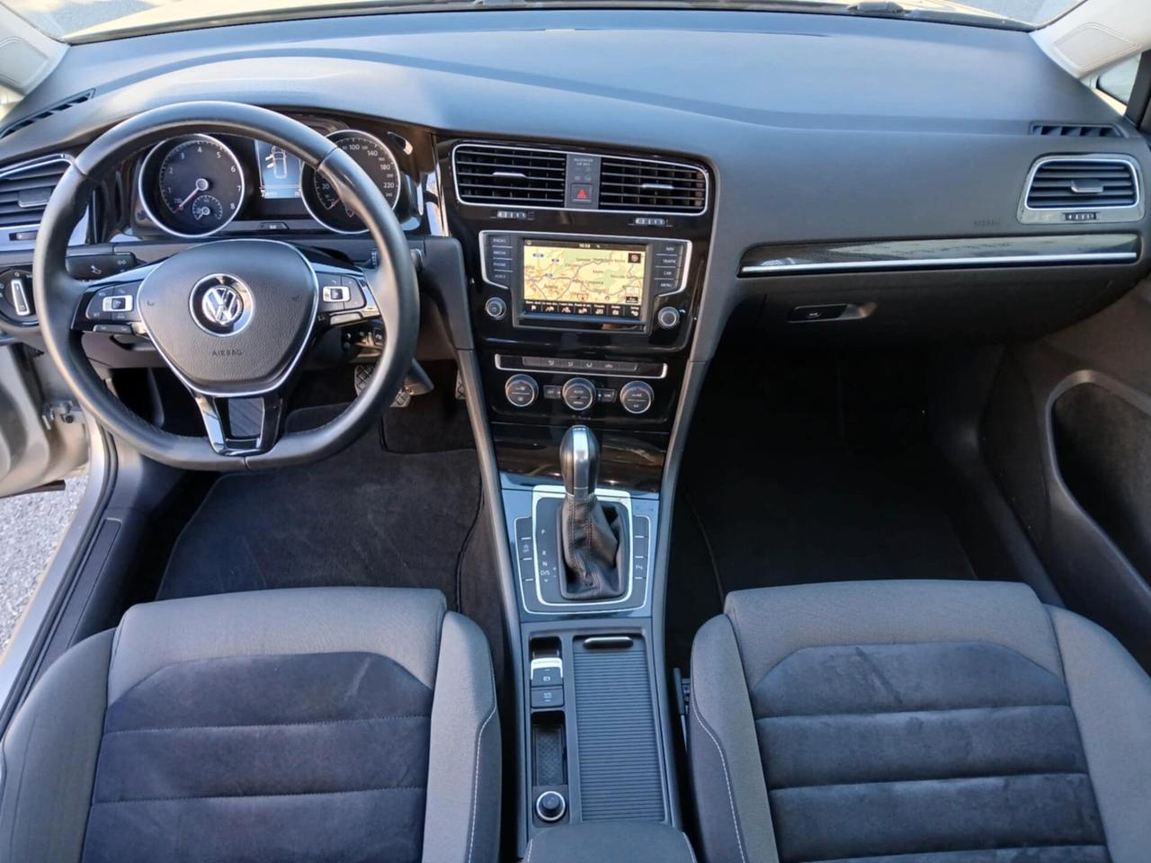 Volkswagen Golf Variant 1.4 TGI DSG Highline BlueMotion