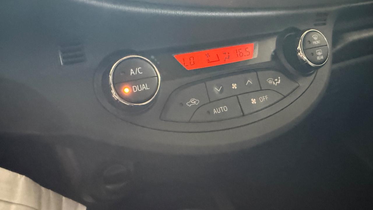 Toyota Yaris 1.3 5 porte Lounge