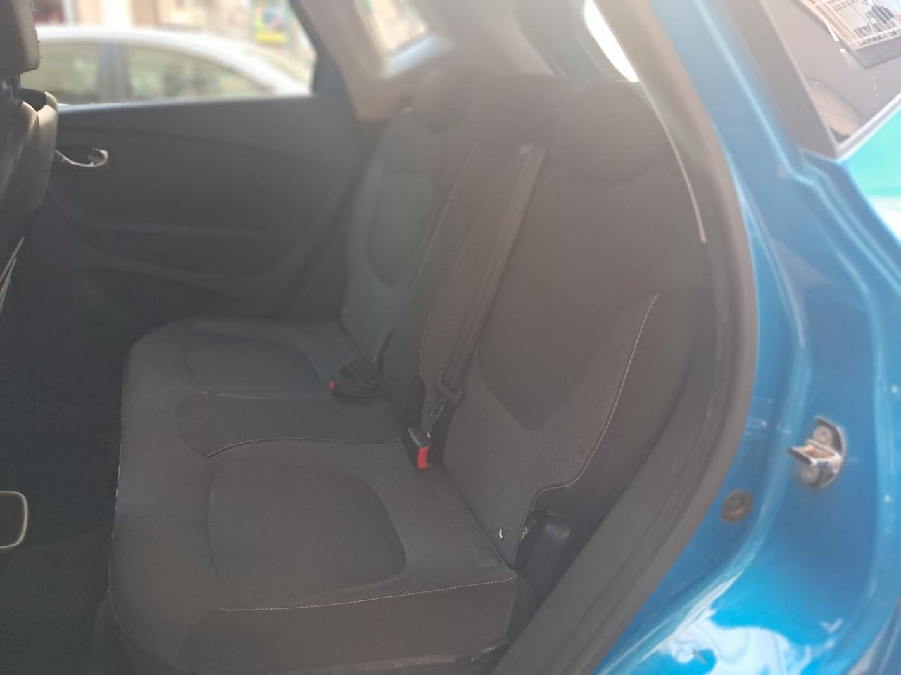 RENAULT CAPTUR 1.5 Diesel 90CV-NAVY-Euro7490