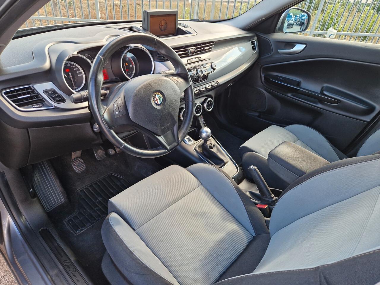 Alfa Romeo Giulietta 1.6 JTDm-2 105 CV Exclusive