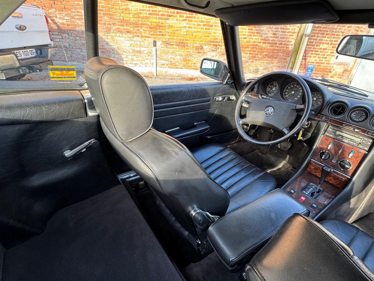 Mercedes-benz 300 SL Roadster cabrio R107