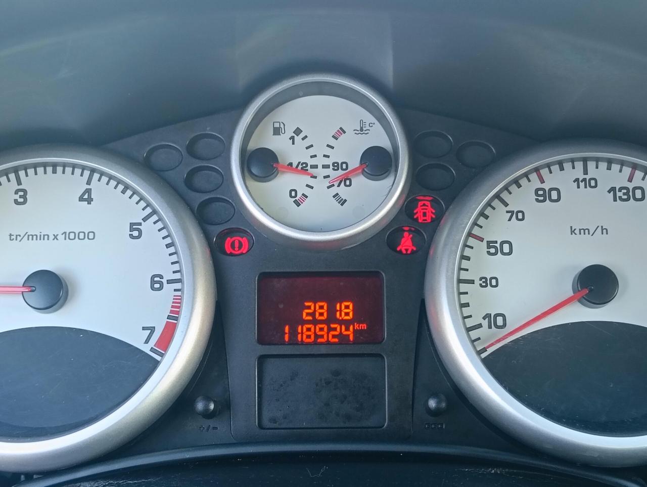 Peugeot 207 1.4 Marciante / Motore da rivedere consumo d'olio