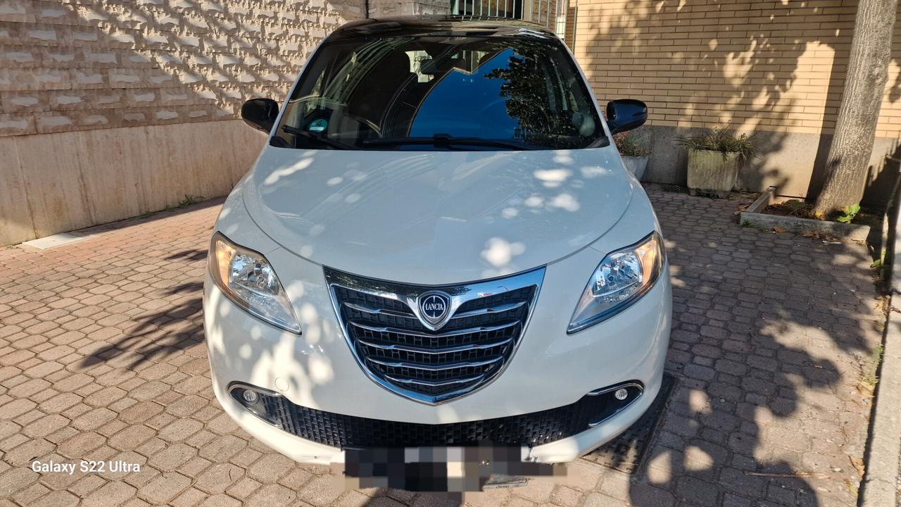 Lancia Ypsilon 1.2 69 CV 5 porte Platinum